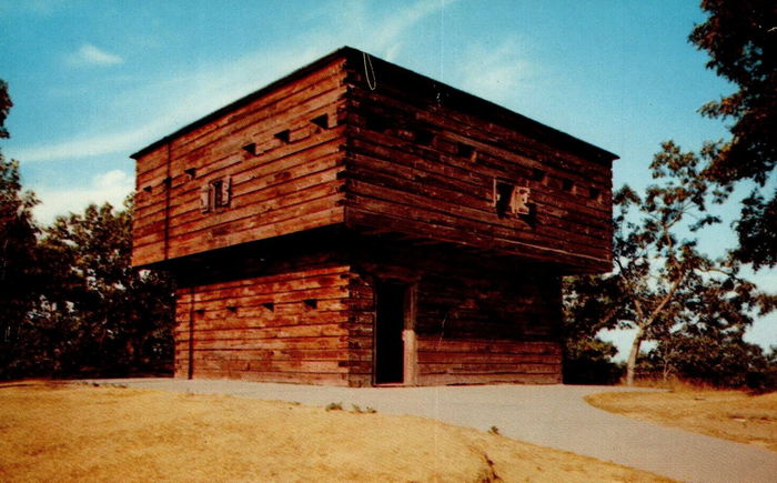 Muskegon State Park Blockhouse - Postcard (newer photo)